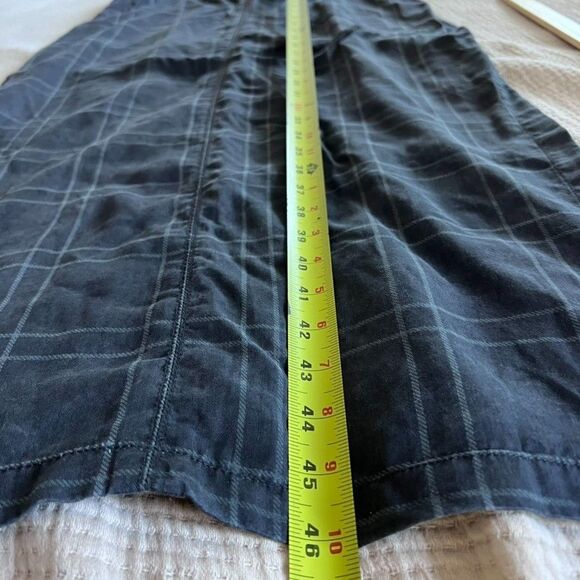 Top Shop Women’s Plaid Dress Size 8 Midi Gray Black Sleeveless V Neck Zip Slits - Picture 14 of 16